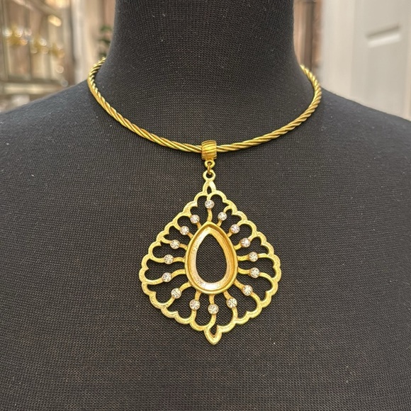 EMBELLISHED WOMEN NECKLACE - Picture 7 of 17